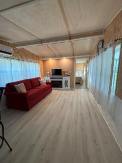 Prime Crystal River location! - 1