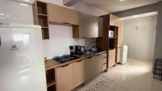 1 Suite - 1 Quarto - Elevador - Garagem - 1000mb - 5 Pessoas - Ar Condicionado - Sacada Gourmet - Ideal Para Famílias, Hospedes a Trabalho, Grupos e Pets - 4