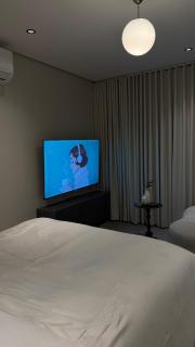 Seaside Studio with Full Kitchen & Balcony - 4