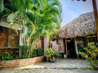 El Leon Feliz Palomino - 2