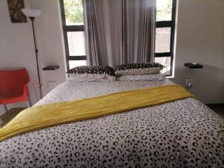 Victoria Falls African Guest House - 8