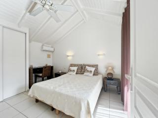 Mango Rouge, 2 bedrooms & pool - 4