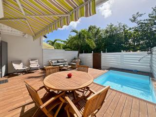 Mango Rouge, 2 bedrooms & pool - 0