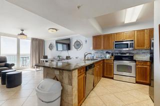 Pelican Beach Resort 504 - 4