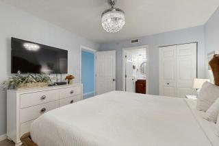 Pelican Beach Resort 504 - 1