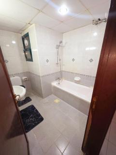 Fabulous 3-Bedroom Family Apartment - 5