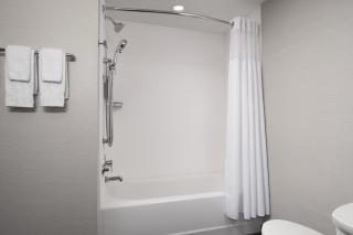 Courtyard by Marriott Lake City - 8