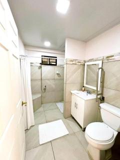 Beachfront Cabin with AC, Starlink, hot water, Nature Paradise - 5