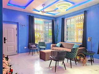 Relaxing 2-Bedroom Home Near Bojo Beach, Accra - 9