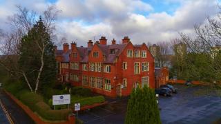 Broadfield Park Hotel by Belvilla - 9