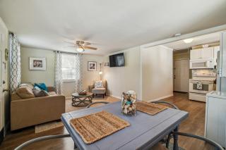 Downtown Bungalow #1 - 7