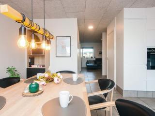 8 person holiday home in Blåvand - 2