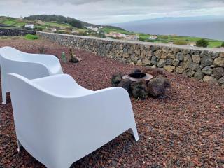 Stunning ocean view with 3 islands in front of you - 3