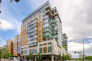 Cherry Creek Rooftop Oasis - 7