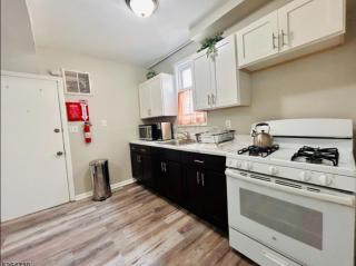 Private Apartments with Parking 30 min from NYC - 1