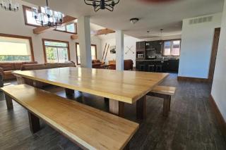 Grand 8-Bedroom Retreat 7 Baths - Perfect Chalet - 1