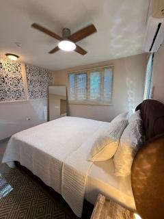 Royal's Suite 2 at The Vineyards - 8