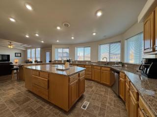 The Farmhouse at Link'd Hearts Ranch - 7