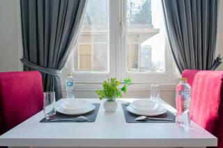 The Majestic Studio in Zamalek - by Landmark Stays - 6