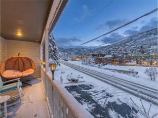 Charming Mountain Retreat with Hot Tub & Views - 6