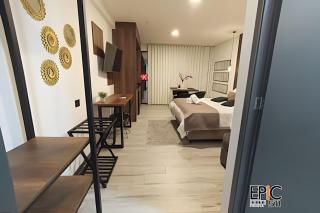 Epic Suite 511 Deluxe Airport - 1