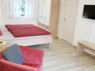 Holiday apartment in Moselkern with barbecue - 3