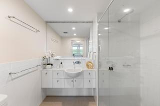 Luxury 2BR Parklands and City Retreat, Gym, Pool - 7