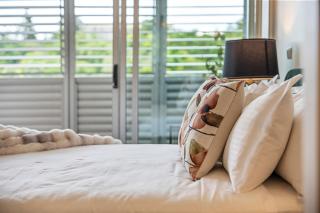 Luxury 2BR Parklands and City Retreat, Gym, Pool - 4