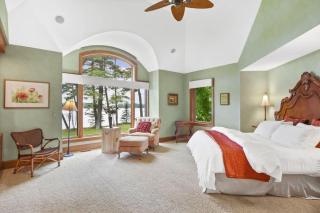 Lake Breeze Luxury Executive Retreat - 5