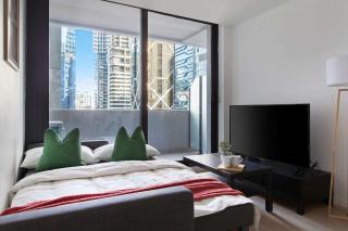 Central 2BR Apt by Melbourne Central City Views - 1