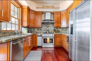 Magnolia Lodge by the Village - 7