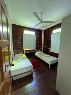 Suri Homestay, Taiping - Taiping - 8