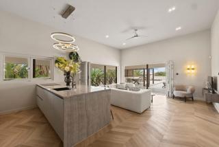 Luxe Family Villa with Pool & Gym in Vista Royal Jan Thiel - 2