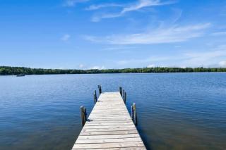 Bayview Resort Waters Edge Cabin 2 - 8