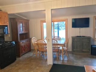 Bayview Resort Sandy Shores Cabin 3 - 1