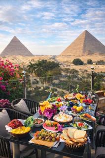 Sky Pyramids View Inn - 0