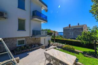 Apartments in Crikvenica 45073 - 1