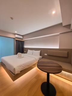 Lucky Elephant Hotel - 9