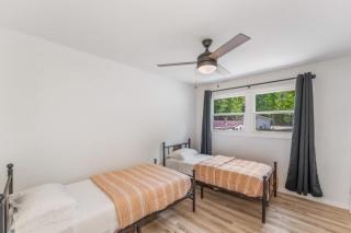 TB-13 Thunder Bay Resort Cabin 13 - Phelps - 5