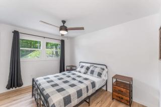 TB-13 Thunder Bay Resort Cabin 13 - Phelps - 4