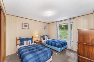 TB-15 Thunder Bay Resort Cabin15 - Phelps - 2