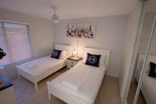 Heart of Mooloolaba - Beach & Wharf - 7