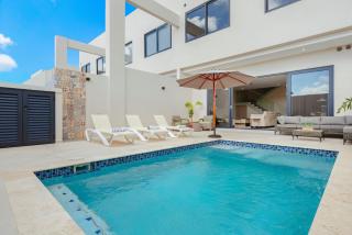 Luxury 4BR Pool Villa in Sandstone by Bocobay - 2