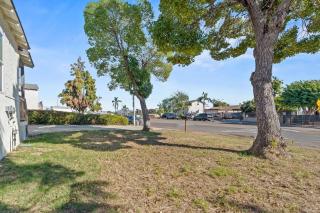 Palm Haven Retreat Cozy 2BR Near Downtown - 3