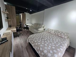 Loft North Point Studios 2 - 1