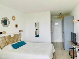 Studio vue mer avec piscine - Pointe du Bout - 3