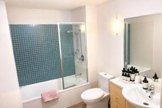 Large Family Sized Unit with Watersports, Maroochy River, Lagoon, and Beach Access - 3