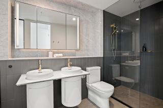 Luxury Sky Apartment - 1 Min to Melbourne Central - 3