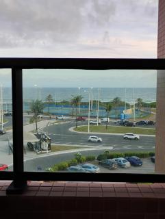 Apto inteiro - 2 qtos - vista mar total - 250 m da praia - 5