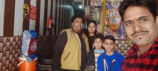 Little KANHA ji PG 10 Room82798s58346 Hotal, also taxi and Activa rent - 0